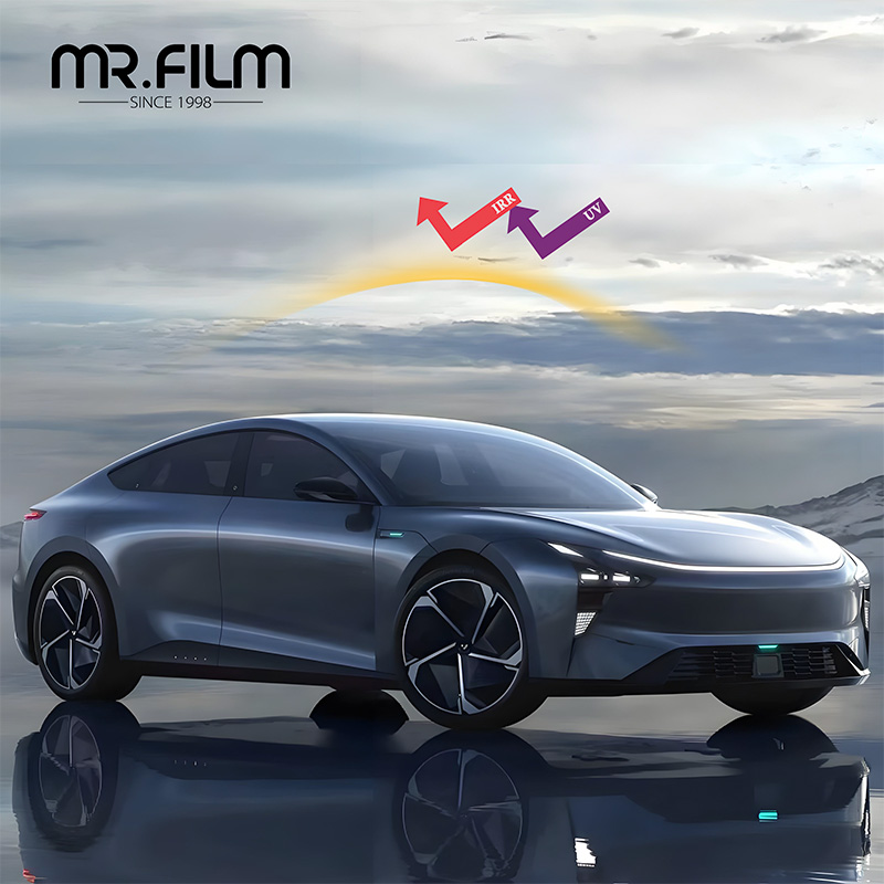 Теплоизоляционная нанокерамическая оконная пленка автомобиля