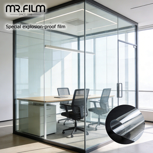 Защитная пленка для звукоизоляционных рабочих модулей на открытом воздухе